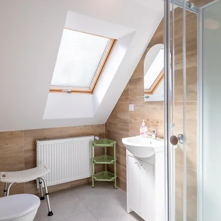 Feriehus Dom Kamien Z Jacuzzi I Bilardem