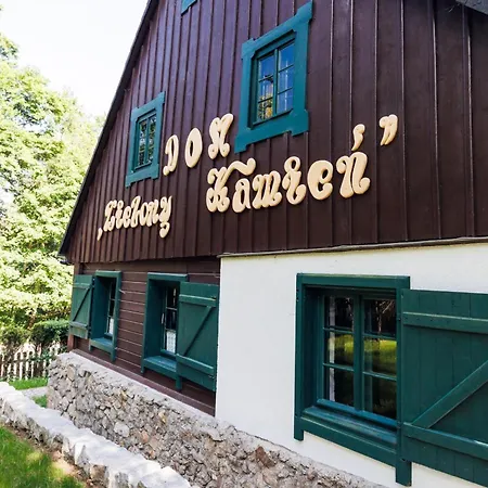 度假居 Dom Kamien Z Jacuzzi I Bilardem *