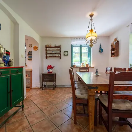 Dom wakacyjny Dom Kamień Z Jacuzzi I Bilardem Szklarska Poręba