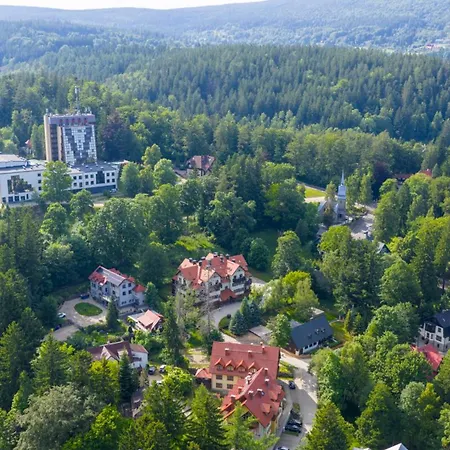Dom Kamień Z Jacuzzi I Bilardem Dom wakacyjny *