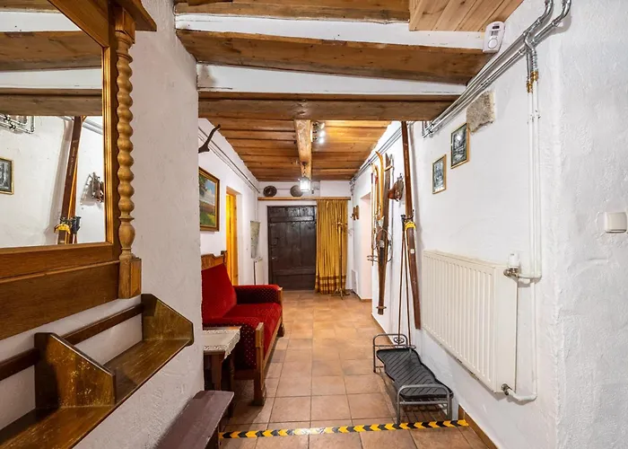 Holiday home Dom Kamien Z Jacuzzi I Bilardem Szklarska Poreba